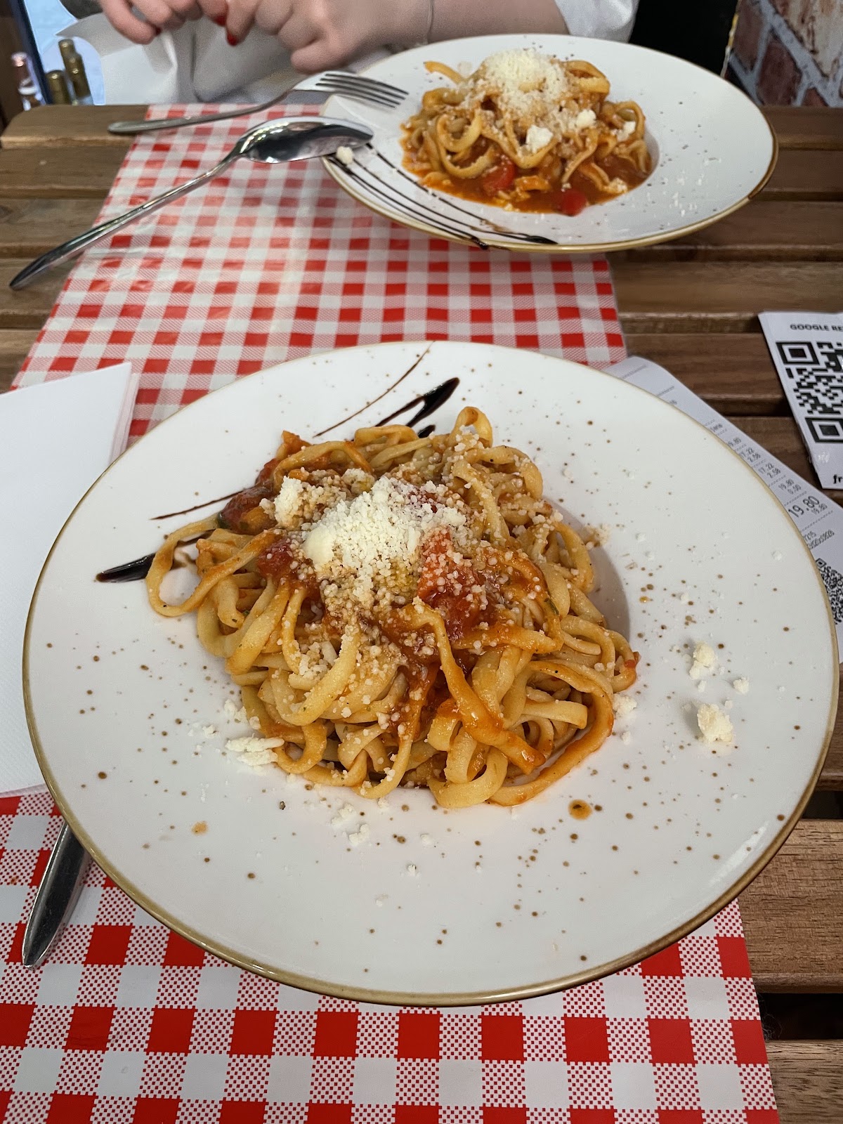 SPAGHETTI & WINE BAR Photo 13